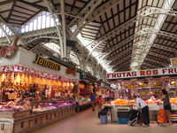 Arquitectura modernista valenciana en el Mercat Central .JPG